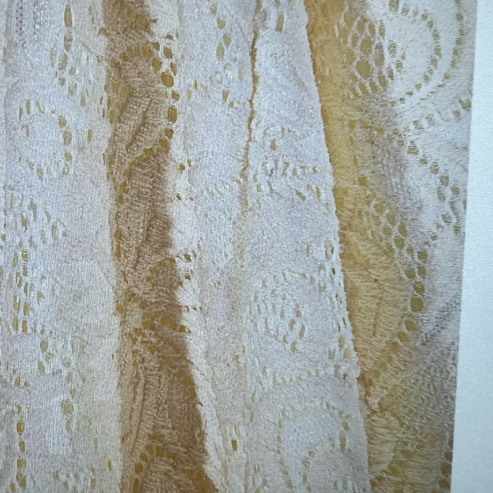 Lace asymmetric tunic never worn size medium - Picture 3 of 7